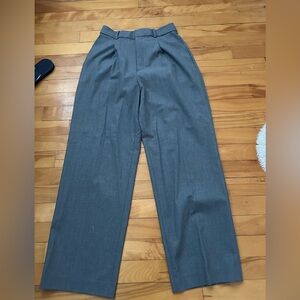 Uniqlo Women's Gray Wide-Leg Pants